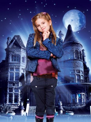 Roxy Hunter and the Mystery of the Moody Ghost