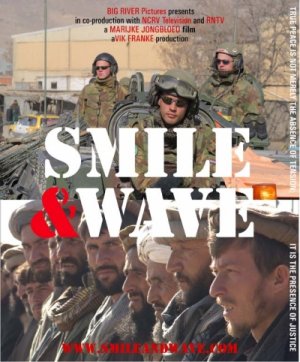 Smile & Wave