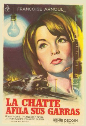 La chatte sort ses griffes