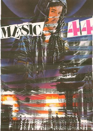 Moon 44