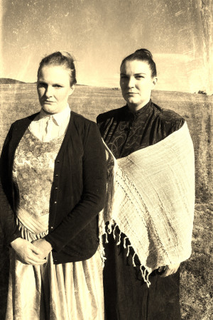 The Boe Sisters