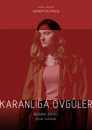 Karanliga Övgüler