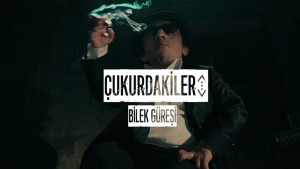 Çukurdakiler