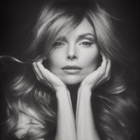 Izabella Miko