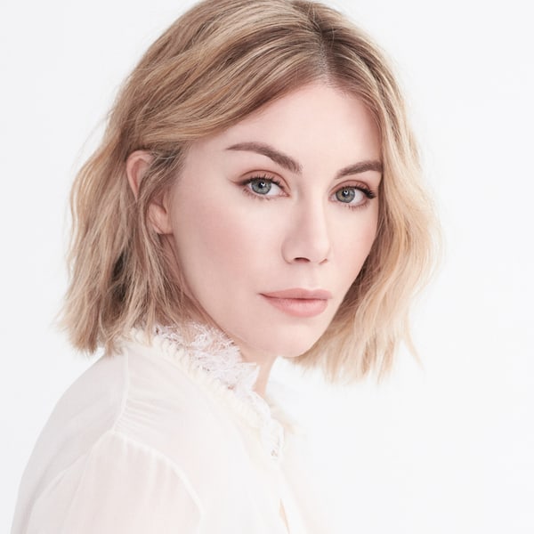 Jennifer Holland(II)
