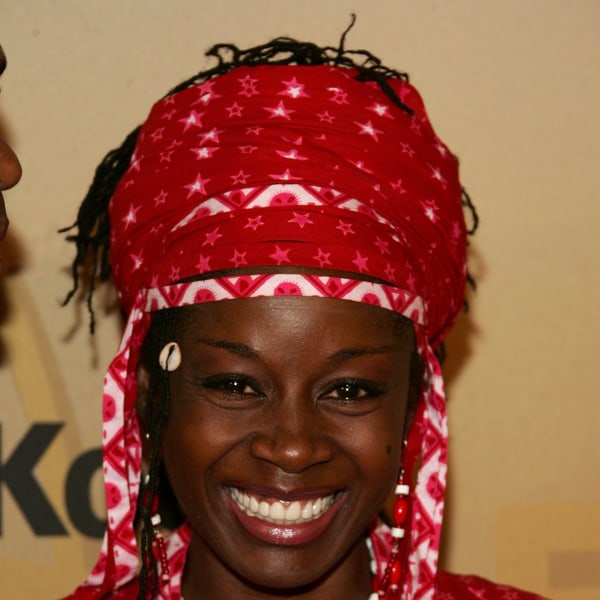 Akosua Busia