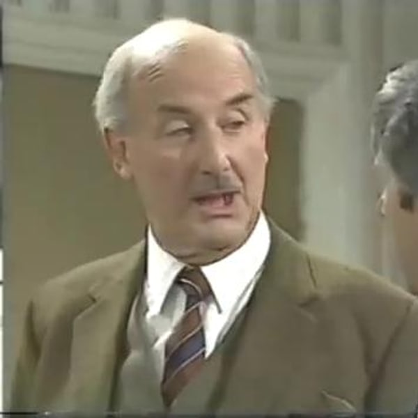 Peter Hughes(1922-2019)