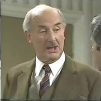 Peter Hughes(1922-2019)