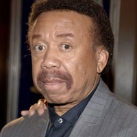 Maurice White(1941-2016)