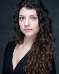 Laura Ubach