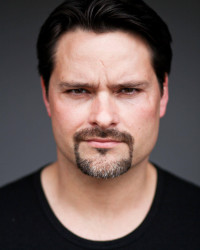 Max White
