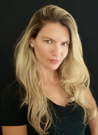Ana Smith