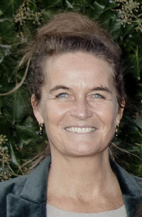 Karoline Leth