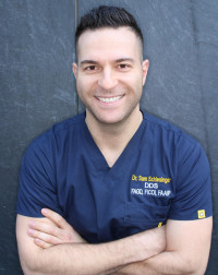Sam Schlesinger