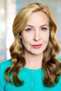 Suzanne Mayes