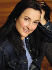 Nora Leonhardt