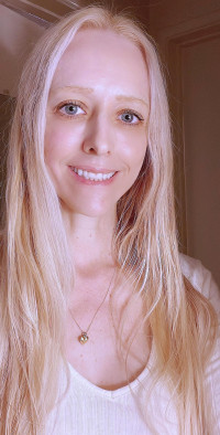 Laura Wright