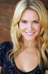 Laura Evans
