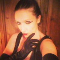 Angela Dee