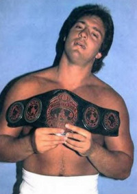Gino Hernandez