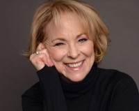 Debbe Hirata