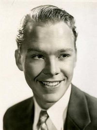 Kenneth Howell