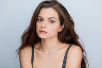 Izzie Steele
