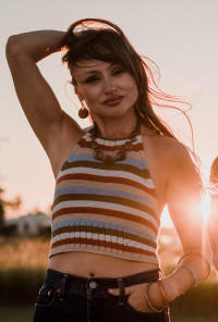 Mackenzie Leigh