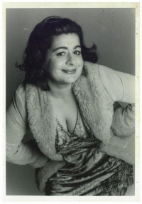 Anna Cominos