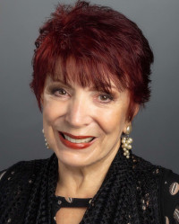 Leona Evans