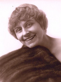 Phyllis Lee