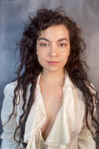 Mariana Arôxa
