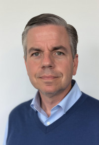 Thomas W Wolf