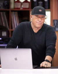 Bob 'Sully' Sullivan