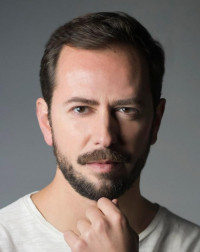 Cláudio Henriques