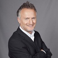 Dov Navon