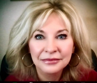 Suzanne Niles