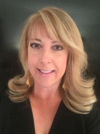 Suzanne Ordas Curry