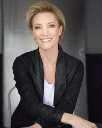 Leslie Bell