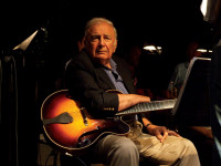 Bucky Pizzarelli