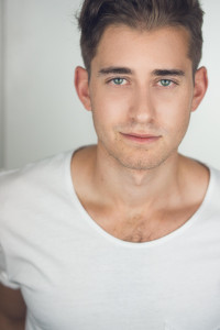 Derek Wallis