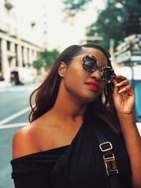 Monique Holt