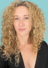 Amanda MacLeod
