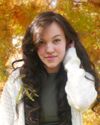 Rhianna DeVries