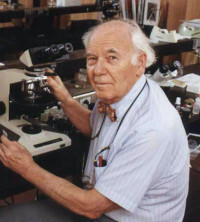Walter McCrone