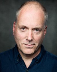 Simon Treves