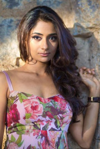 Sandhya Raju
