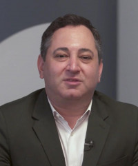 Scott Feinberg