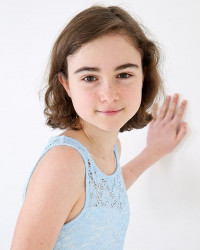 Inez Currõ