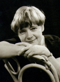 Lidiya Bobrova